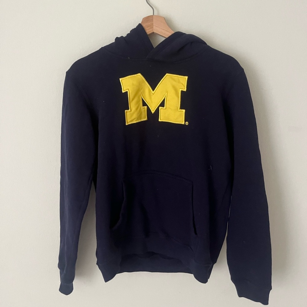 university of michigan sweatshirt